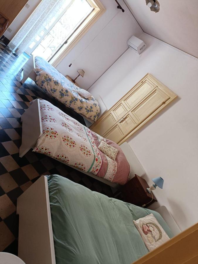 Casa Vacanza Vico Medica Modica Esterno foto